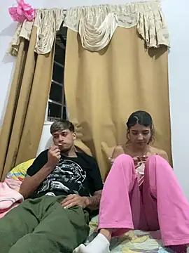 Snapshot of Rouuus12 chatting on February 21, 2026, 2:01 am Rouuus12 online show from February 21, 2026, 2:01 am