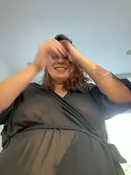 Snapshot of SuzieMurray chatting on September 26, 2025, 10:19 am SuzieMurray online show from September 26, 2025, 10:19 am