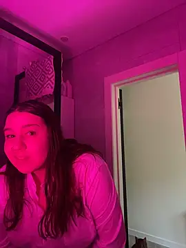 SuzieMurray online show from May 15, 2026, 8:21 am