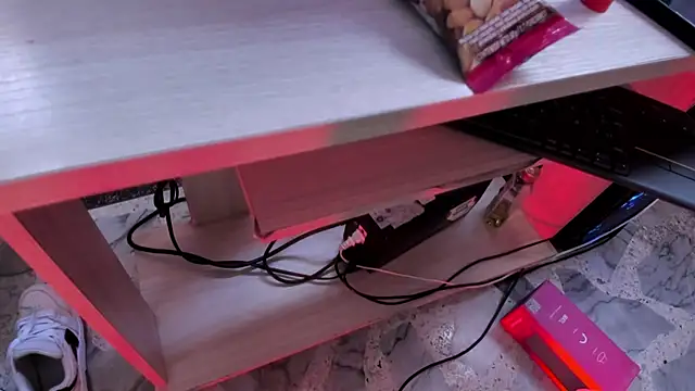 anniemayerx  online show from January 23, 2025, 4:04 pm