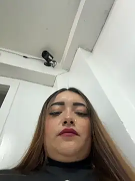 Tatiana O online show from November 18, 2025, 3:27 pm