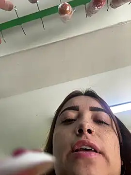 Snapshot of Tatiana_O chatting on February 4, 2026, 2:01 pm Tatiana O online show from February 4, 2026, 2:01 pm