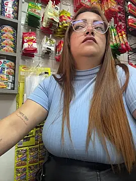 Snapshot of Tatiana_O chatting on February 8, 2026, 7:06 pm Tatiana O online show from February 8, 2026, 7:06 pm