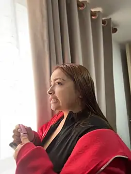 Snapshot of Tatiana_O chatting on May 14, 2026, 1:07 pm Tatiana O online show from May 14, 2026, 1:07 pm