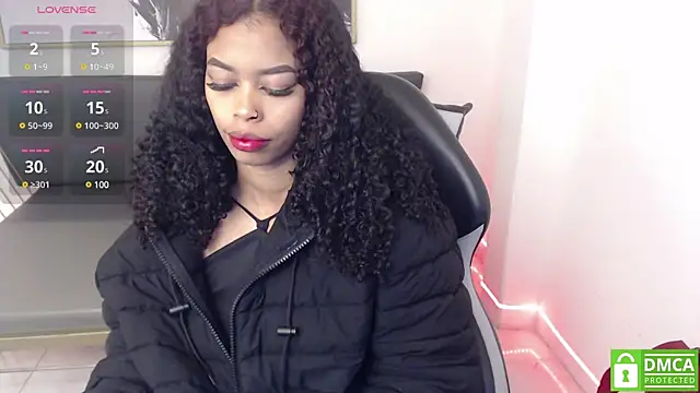 Snapshot of Shenna_brunette_ chatting on January 15, 2025, 1:09 pm Shenna brunette online show from January 15, 2025, 1:09 pm
