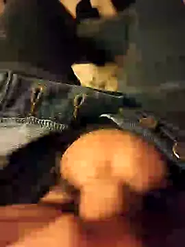 Snapshot of ozkanaslan chatting on December 18, 2024, 4:17 pm ozkanaslan online show from December 18, 2024, 4:17 pm