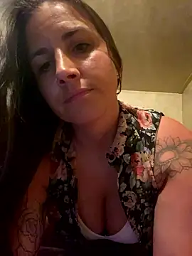 Snapshot of maexmaeee chatting on September 28, 2025, 4:29 am maexmaeee online show from September 28, 2025, 4:29 am