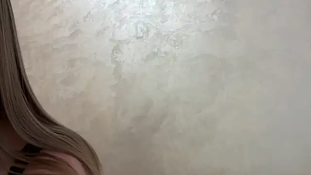 CaitlinaJayne23 online show from April 10, 2026, 3:45 am