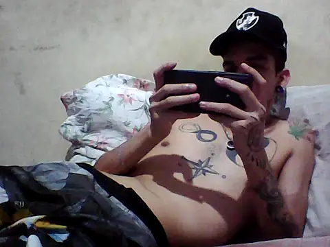 gatobranco001 online show from March 19, 2025, 6:03 am