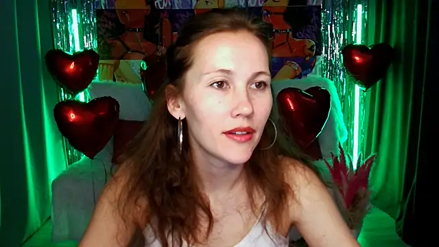Snapshot of MichelleOrtis chatting on February 14, 2025, 12:47 pm MichelleOrtis online show from February 14, 2025, 12:47 pm
