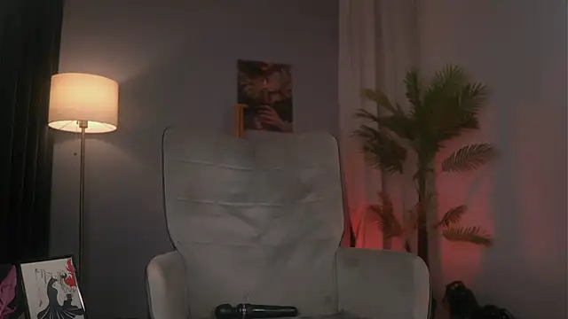 SerenaGrantt online show from May 24, 2026, 9:36 am