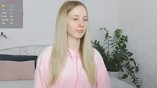 KarnetJ online show from January 19, 2026, 1:37 pm