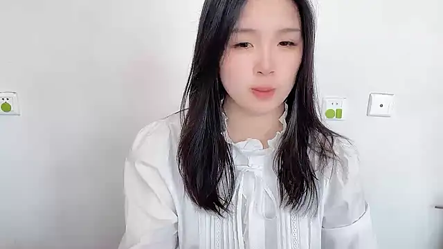 Snapshot of SU__SU chatting on November 2, 2025, 5:32 am SU SU online show from November 2, 2025, 5:32 am