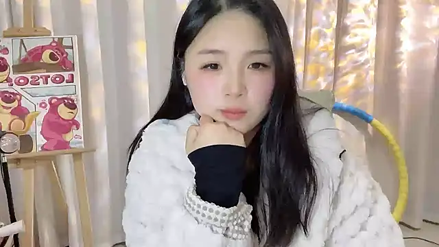 Snapshot of SU__SU chatting on December 16, 2025, 2:11 pm SU SU online show from December 16, 2025, 2:11 pm