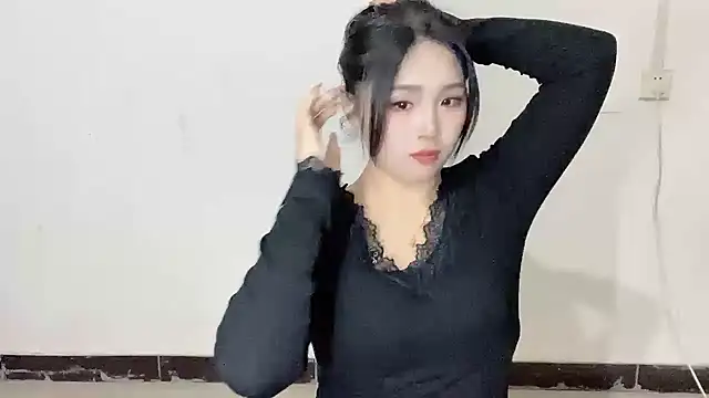 Snapshot of SU__SU chatting on February 2, 2026, 2:16 pm SU SU online show from February 2, 2026, 2:16 pm