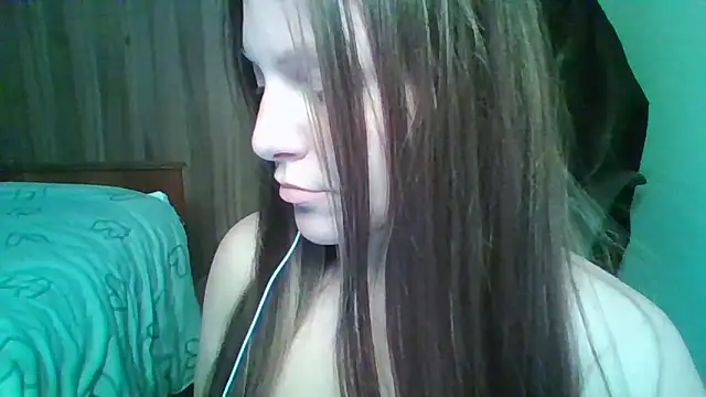 Evasapples online show from April 8, 2026, 6:30 pm