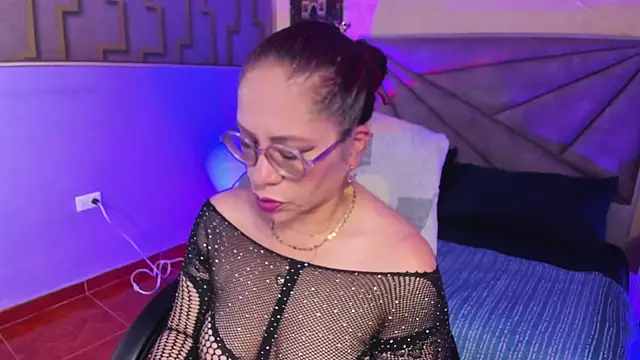 Snapshot of maria_paulac chatting on October 16, 2025, 5:41 am maria paulac online show from October 16, 2025, 5:41 am