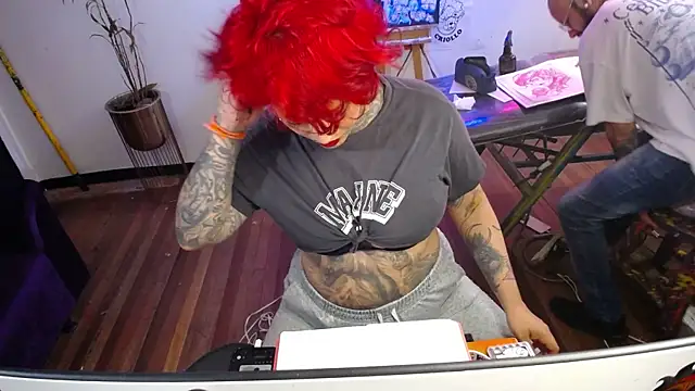 tatouagendecouple online show from November 21, 2025, 6:45 am