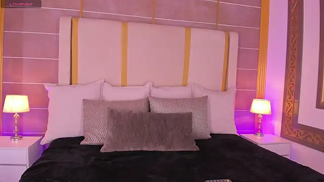 Snapshot of AbigailCarter chatting on February 21, 2025, 7:43 pm AbigailCarter online show from February 21, 2025, 7:43 pm