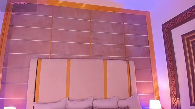 Snapshot of AbigailCarter chatting on October 9, 2025, 11:36 pm AbigailCarter online show from October 9, 2025, 11:36 pm