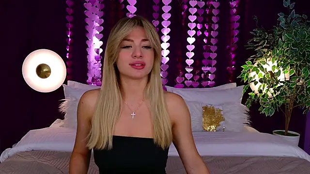 Snapshot of HelenaMorgan chatting on March 13, 2026, 3:02 am HelenaMorgan online show from March 13, 2026, 3:02 am