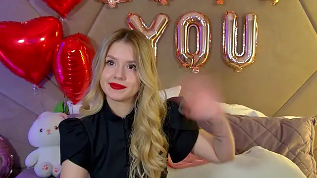 MilanaBalmain online show from February 14, 2026, 5:04 am