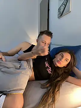 Snapshot of dreamgirls100 chatting on January 7, 2025, 7:06 pm dreamgirls100 online show from January 7, 2025, 7:06 pm