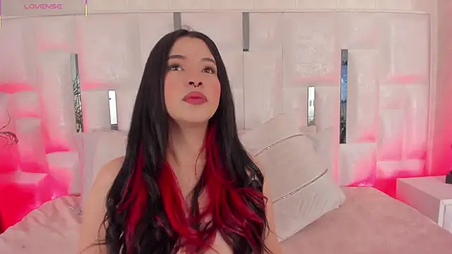 Snapshot of im_nika_ chatting on December 4, 2025, 12:47 pm im nika online show from December 4, 2025, 12:47 pm