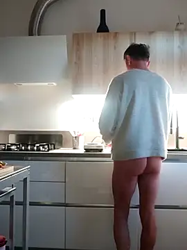 Snapshot of Coolandgang chatting on February 1, 2026, 6:12 am Coolandgang online show from February 1, 2026, 6:12 am