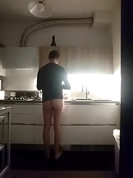 Snapshot of Coolandgang chatting on February 15, 2026, 4:42 am Coolandgang online show from February 15, 2026, 4:42 am