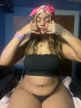 Snapshot of y0urlilgf chatting on December 20, 2024, 12:30 am y0urlilgf online show from December 20, 2024, 12:30 am