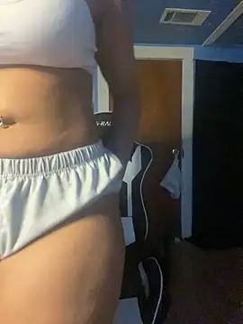 Snapshot of y0urlilgf chatting on January 5, 2025, 10:08 pm y0urlilgf online show from January 5, 2025, 10:08 pm