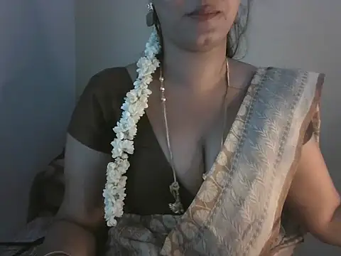 Snapshot of Sexy-Shalinii chatting on November 17, 2025, 4:51 am Sexy-Shalinii online show from November 17, 2025, 4:51 am