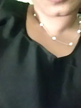 Snapshot of Sexy-Shalinii chatting on December 4, 2025, 6:27 pm Sexy-Shalinii online show from December 4, 2025, 6:27 pm