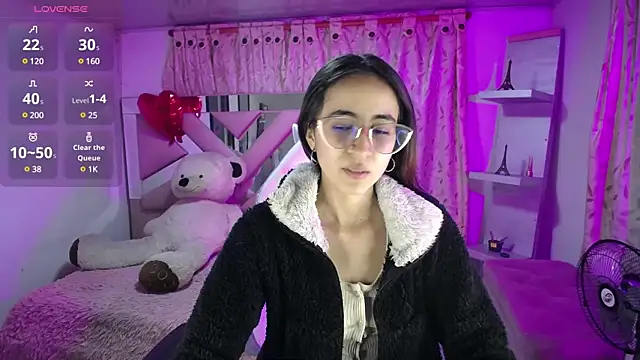 Snapshot of Mia_Fischer chatting on February 24, 2025, 4:27 am Mia Fischer online show from February 24, 2025, 4:27 am