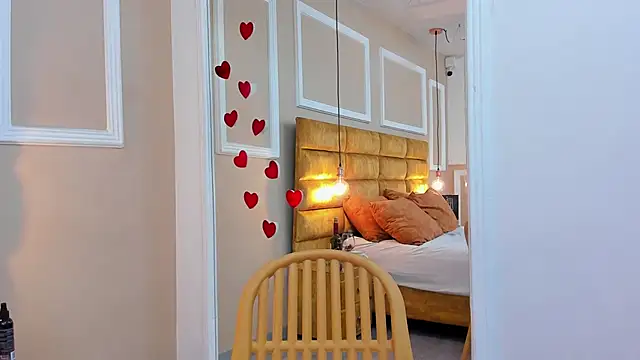 Snapshot of adarussell chatting on February 14, 2025, 7:23 pm adarussell online show from February 14, 2025, 7:23 pm