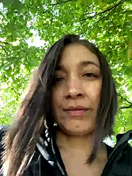 Snapshot of adarussell chatting on September 28, 2025, 3:50 pm adarussell online show from September 28, 2025, 3:50 pm