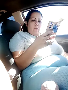 Snapshot of kittymorenita26 chatting on February 10, 2025, 1:33 pm kittymorenita26 online show from February 10, 2025, 1:33 pm