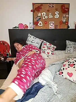 Snapshot of kittymorenita26 chatting on March 7, 2026, 12:29 am kittymorenita26 online show from March 7, 2026, 12:29 am