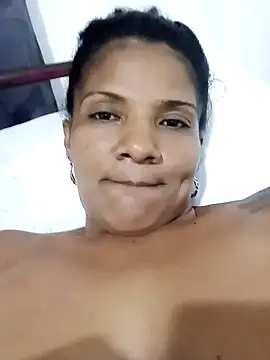 Snapshot of alejandraboobs07 chatting on December 7, 2024, 3:47 am alejandraboobs07 online show from December 7, 2024, 3:47 am