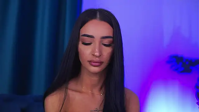 DeniseDevilles online show from May 8, 2026, 8:25 pm