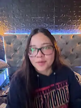 Snapshot of Paloma__LS chatting on October 28, 2025, 9:06 pm Paloma LS online show from October 28, 2025, 9:06 pm