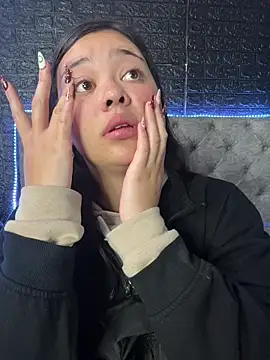 Snapshot of Paloma__LS chatting on January 8, 2026, 1:13 pm Paloma LS online show from January 8, 2026, 1:13 pm