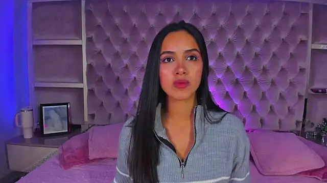 Snapshot of Harii_02 chatting on February 24, 2026, 7:12 pm Harii 02 online show from February 24, 2026, 7:12 pm