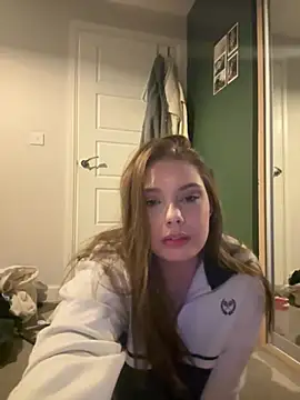 Snapshot of Krystal_Tx chatting on January 20, 2025, 6:43 pm Krystal Tx online show from January 20, 2025, 6:43 pm