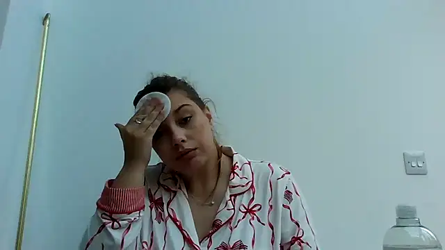 Snapshot of Krystal_Tx chatting on October 17, 2025, 7:22 am Krystal Tx online show from October 17, 2025, 7:22 am