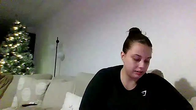 Snapshot of Krystal_Tx chatting on November 22, 2025, 5:45 pm Krystal Tx online show from November 22, 2025, 5:45 pm