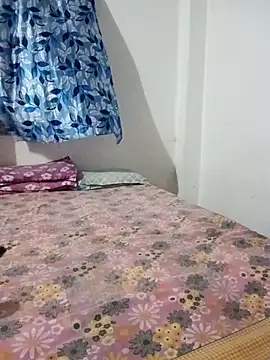 Snapshot of EeshaBhabi chatting on November 15, 2025, 1:29 pm EeshaBhabi online show from November 15, 2025, 1:29 pm