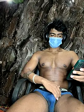 rony6663 online show from November 3, 2025, 8:37 am