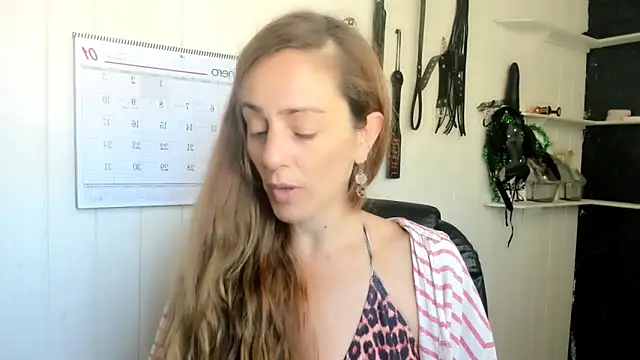 Snapshot of jessiburningheels chatting on January 14, 2026, 2:23 pm jessiburningheels online show from January 14, 2026, 2:23 pm